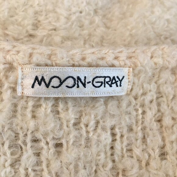 MOON GRAY Vintage Off White Boucle Knit Sweater Cardigan Wood Buttons Medium 4 - Picture 9 of 9